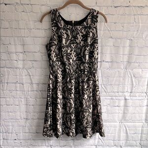 Heartsoul, cream and black lace lined‎ dress women’s size medium